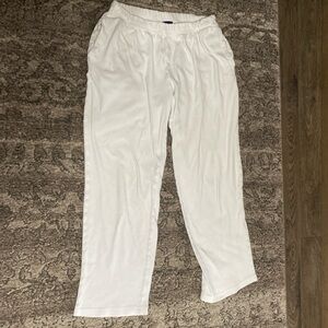 Basic Editions White Straight Leg Pants